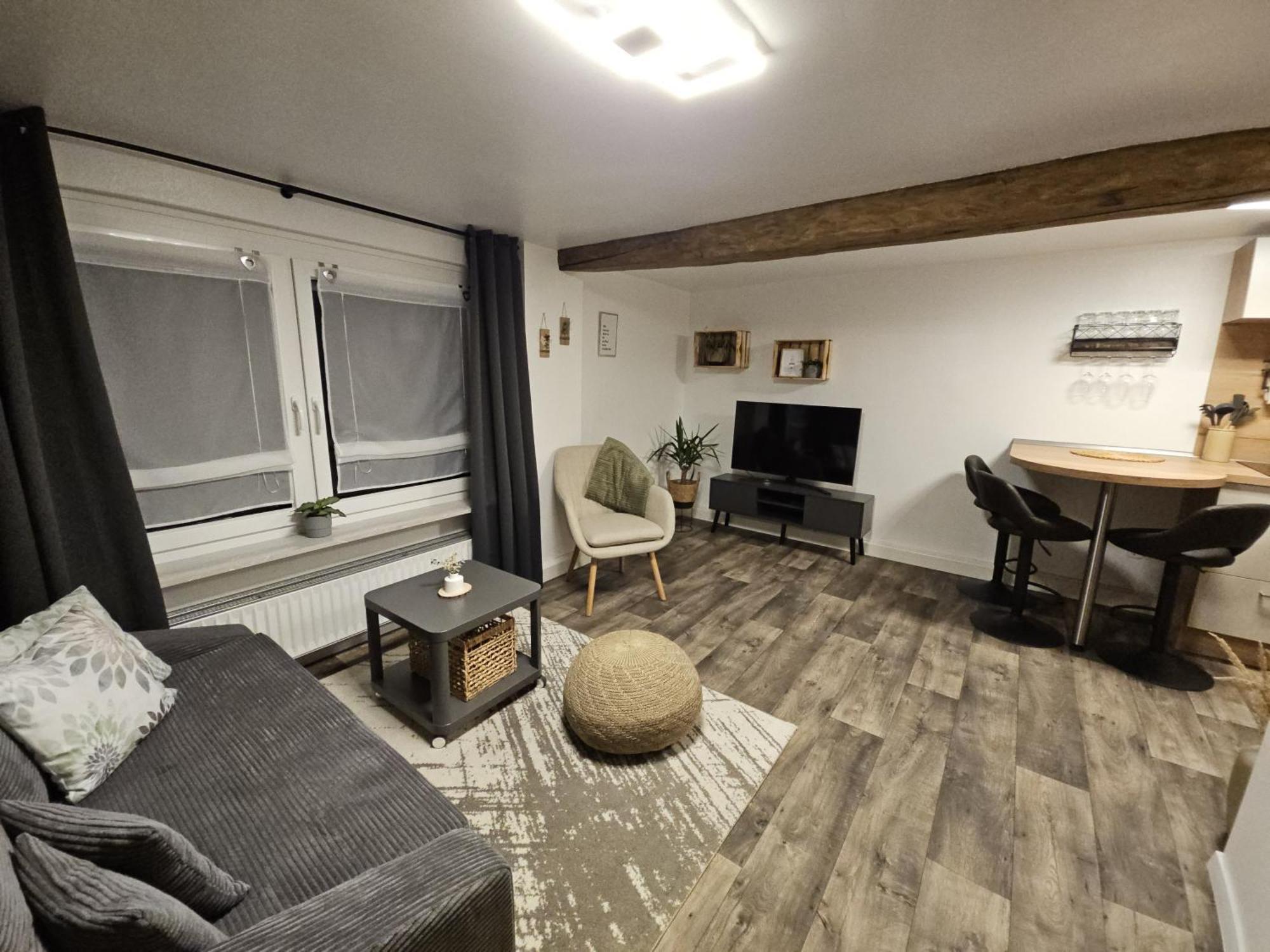 Gemuetliche Ferienwohnung Im Westerwald - "Ferienwohnung Grau" Weitefeld Eksteriør billede