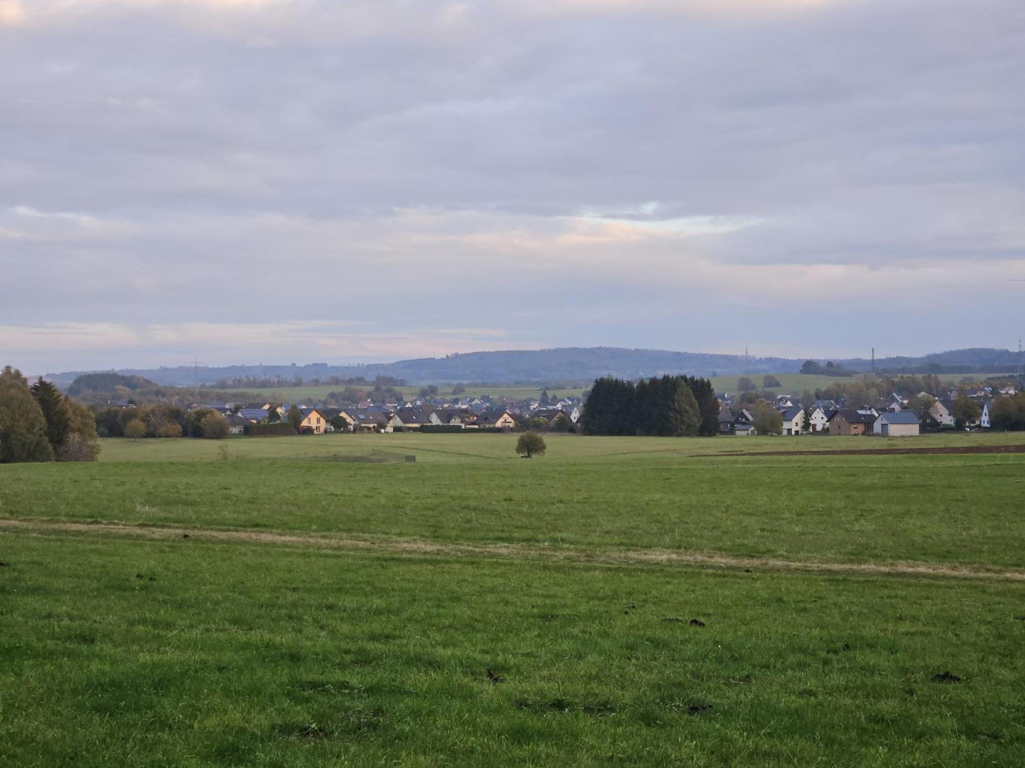 Gemuetliche Ferienwohnung Im Westerwald - "Ferienwohnung Grau" Weitefeld Eksteriør billede